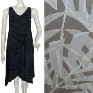 FRESH PRODUCE Dress, M, Sharkbite hem, Tank style, Pockets, Leaf print, Lydia